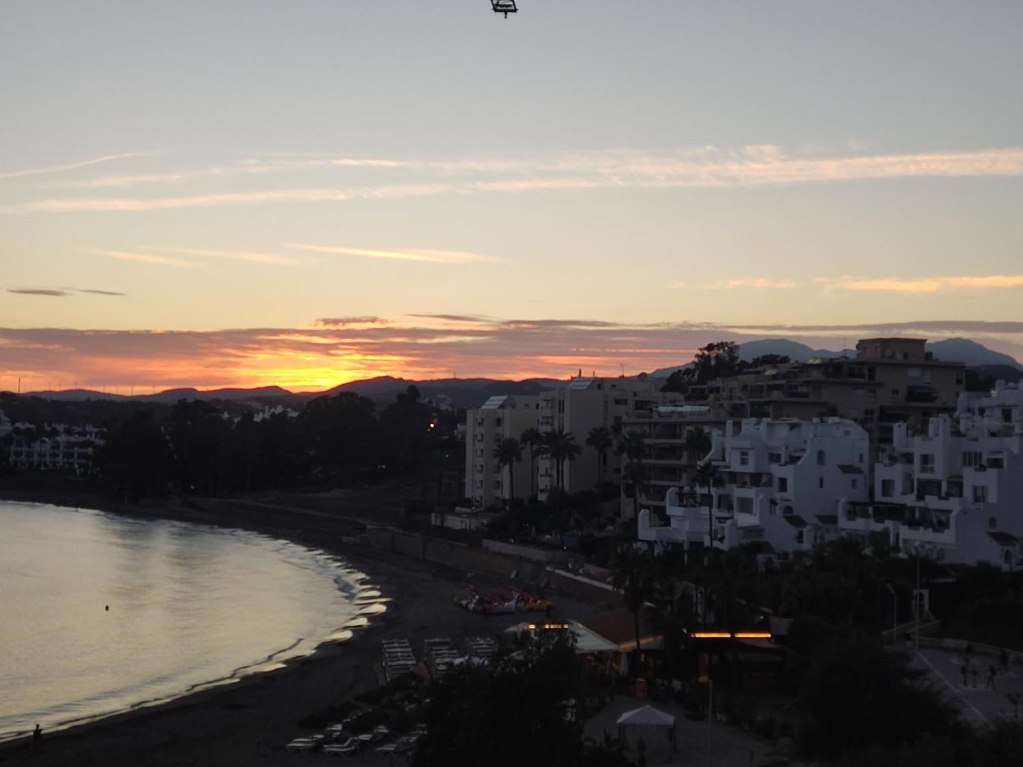Front Sea View Penthouse Apartamento Estepona Exterior foto