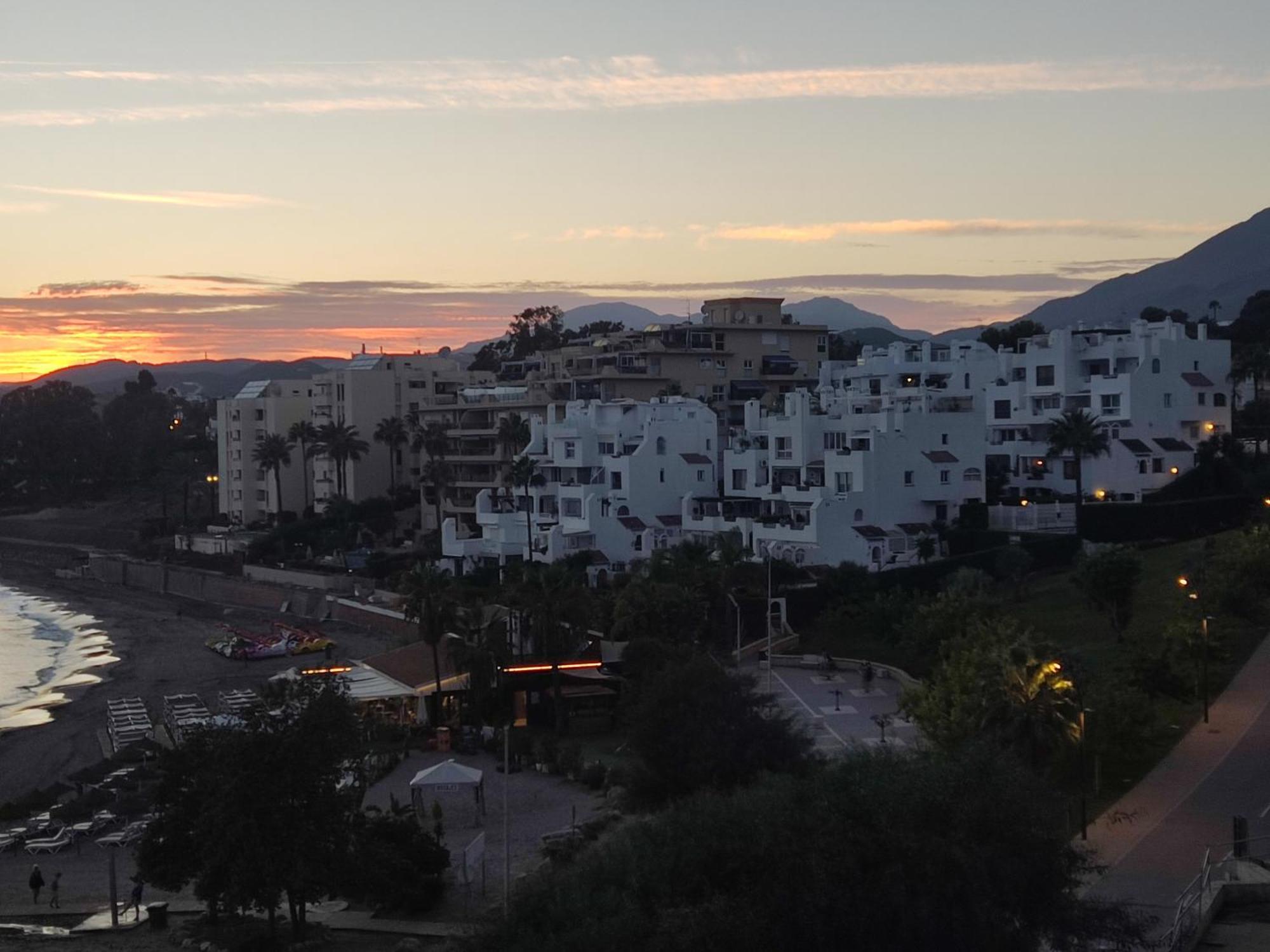 Front Sea View Penthouse Apartamento Estepona Exterior foto